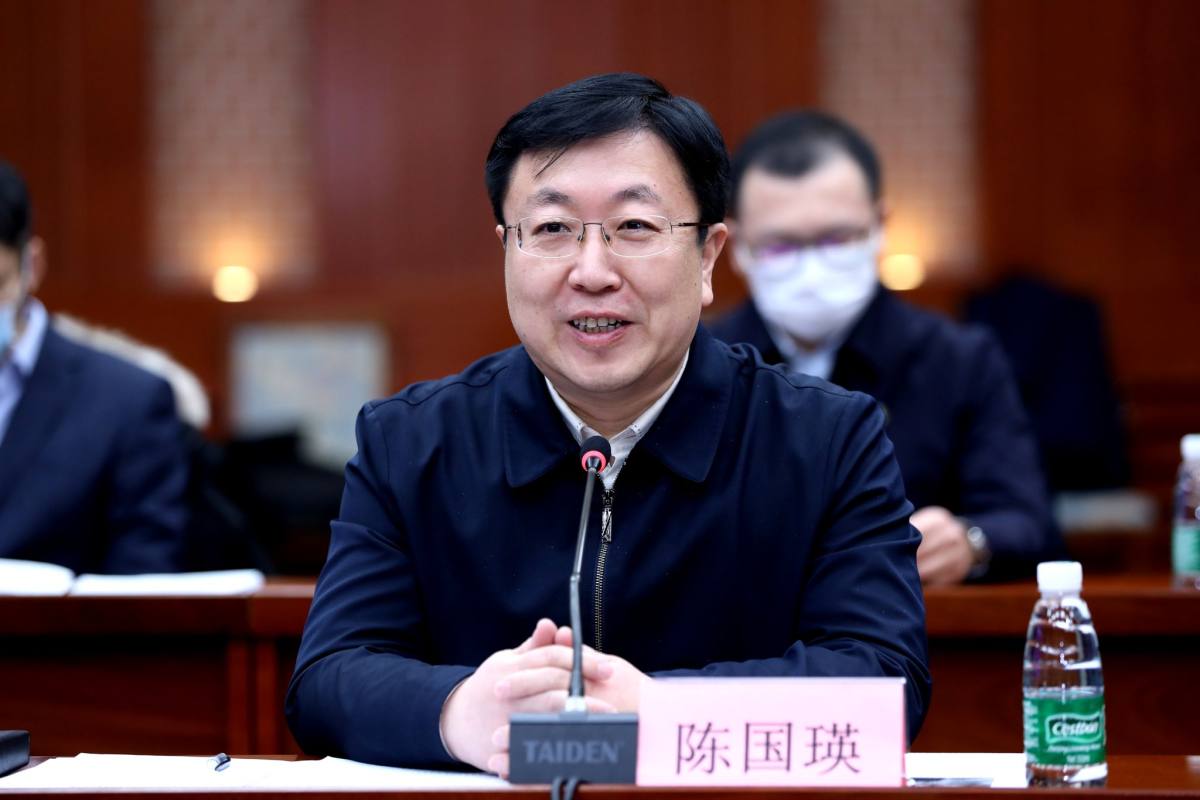 20220225-永利官网与中国航天科工集团有限公司合作培养研究生签约仪式-3044AM永利集团官网拍摄-陈国瑛讲话.jpg